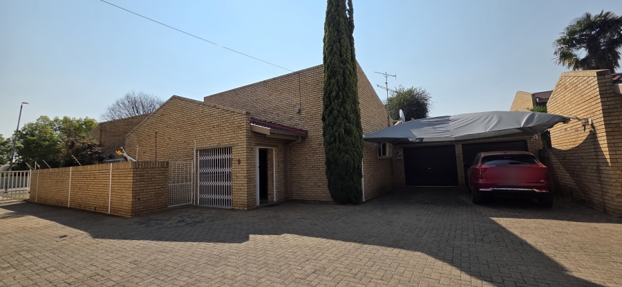 3 Bedroom Property for Sale in Flamingo Park Free State